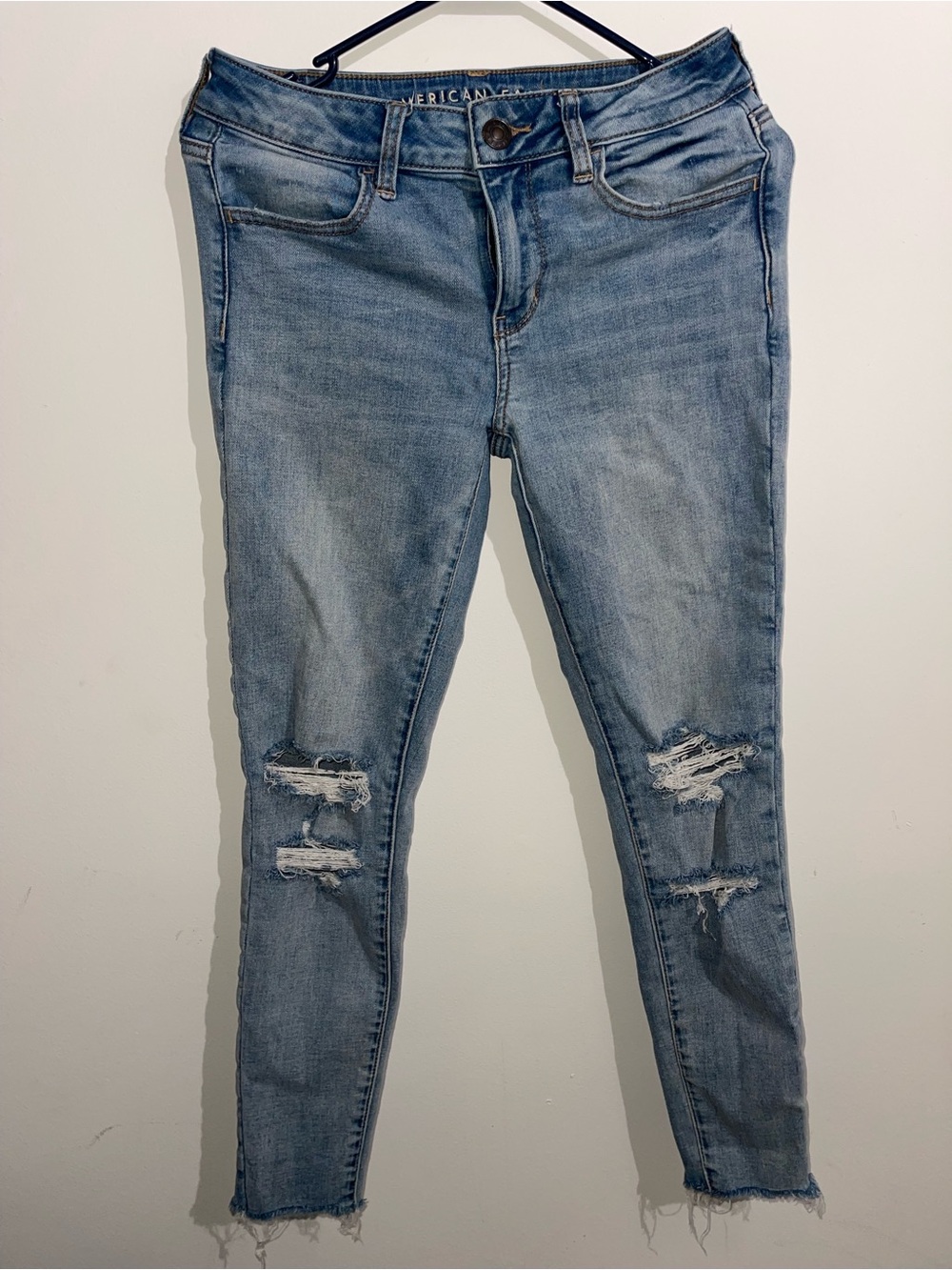American Eagle Outfitters Light Blue Distressed Women's Jeans